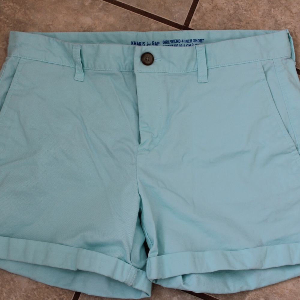 GAP Khaki Girlfriend Shorts